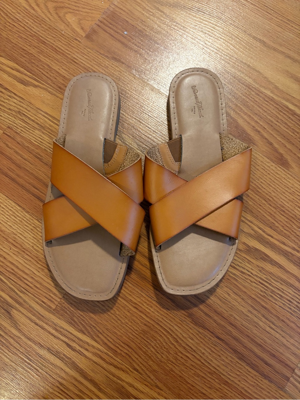 Universal Thread Crisscross Slide Sandals